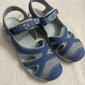 Women’s Blue Sport Sandals with Adjustable Strap